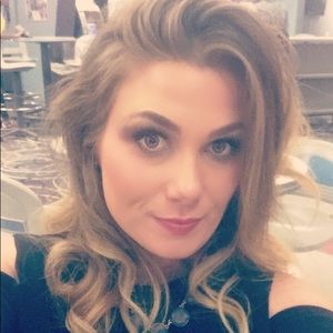 Meet your Posher, Allyson